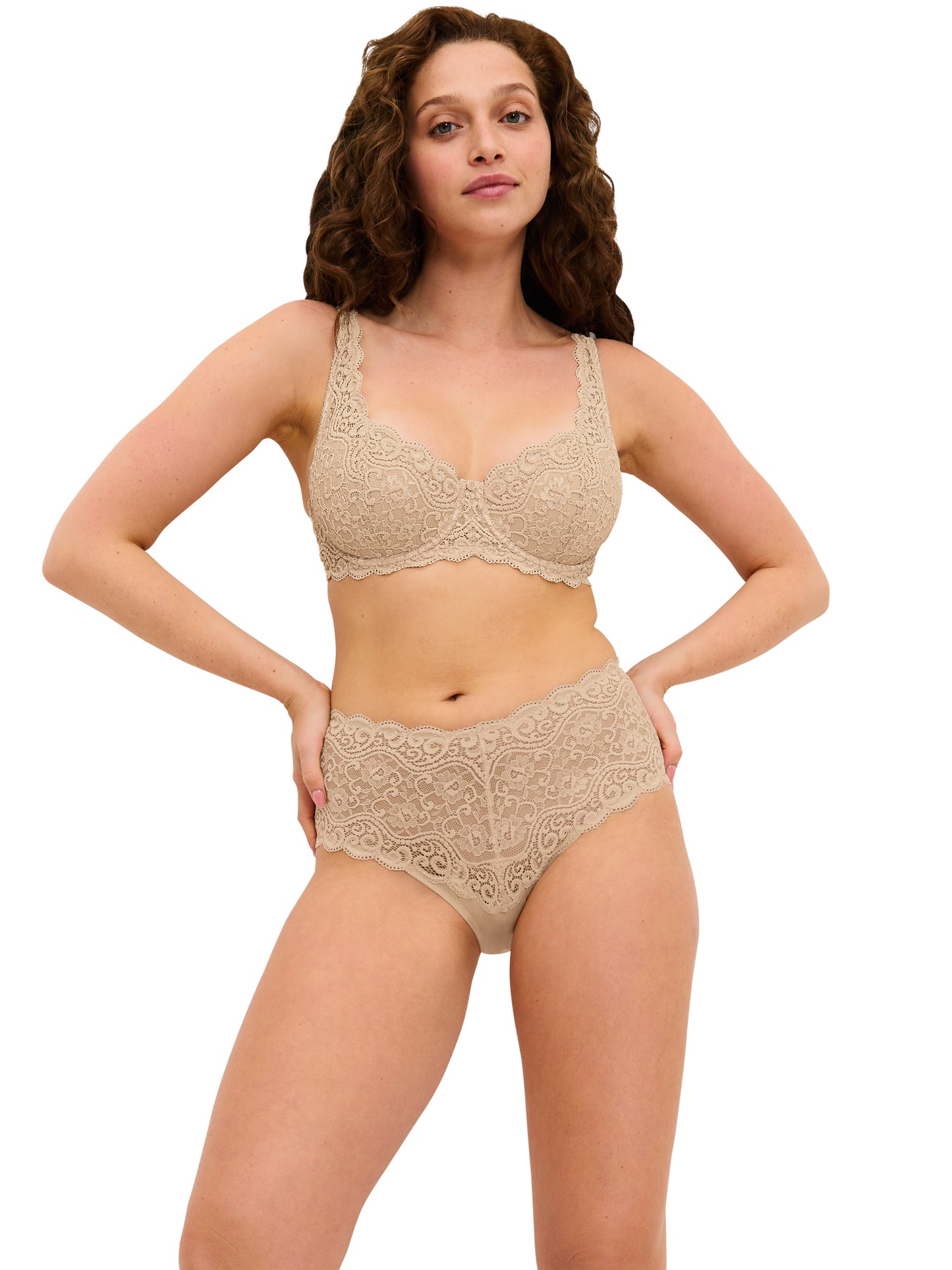 Soutien-gorge préformé armaturé WHP AMOURETTE Triumph